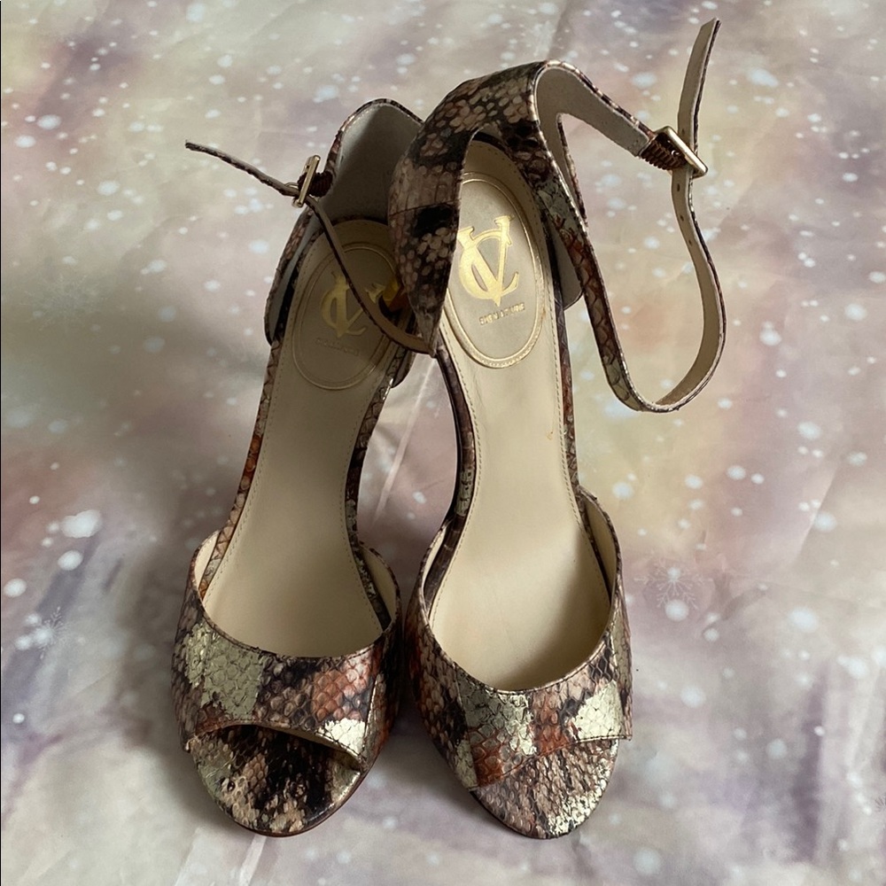 Vero Cuoio Brown and goldHeels with Ankle Strap size 9